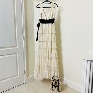 BCBGMaxAzria Tiered offwhite Wedding Dress